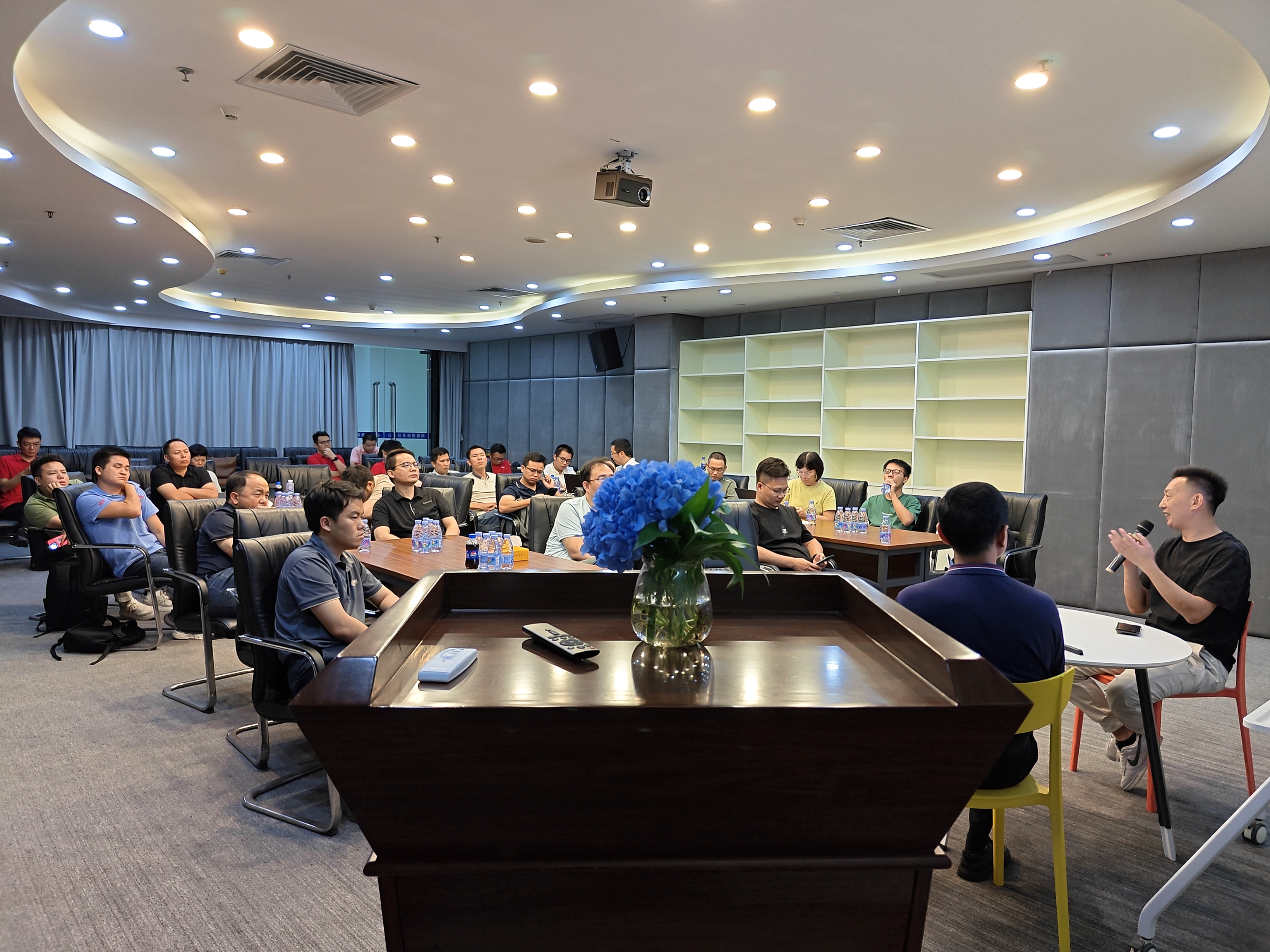 一场双向奔赴的交流！“走进鼎维” 专家委员会伙伴交流会圆满落幕